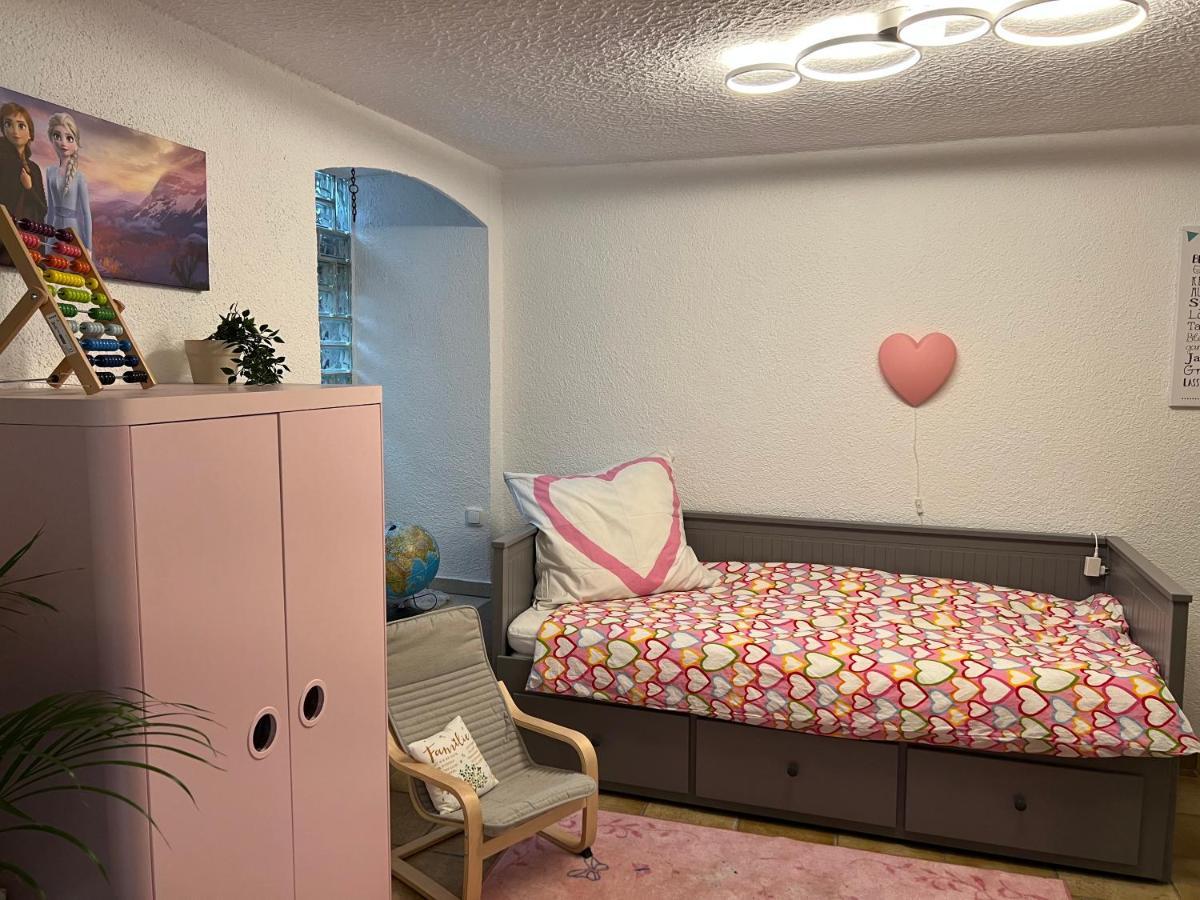 Ferienhaus Moselblick Am Kapellchen Ediger-Eller Luaran gambar