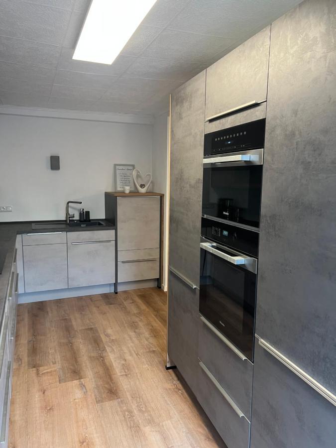 Ferienhaus Moselblick Am Kapellchen Ediger-Eller Luaran gambar