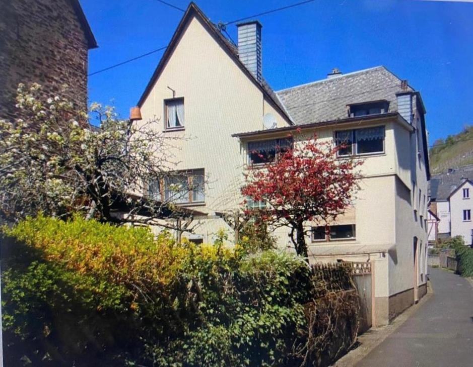 Ferienhaus Moselblick Am Kapellchen Ediger-Eller Luaran gambar