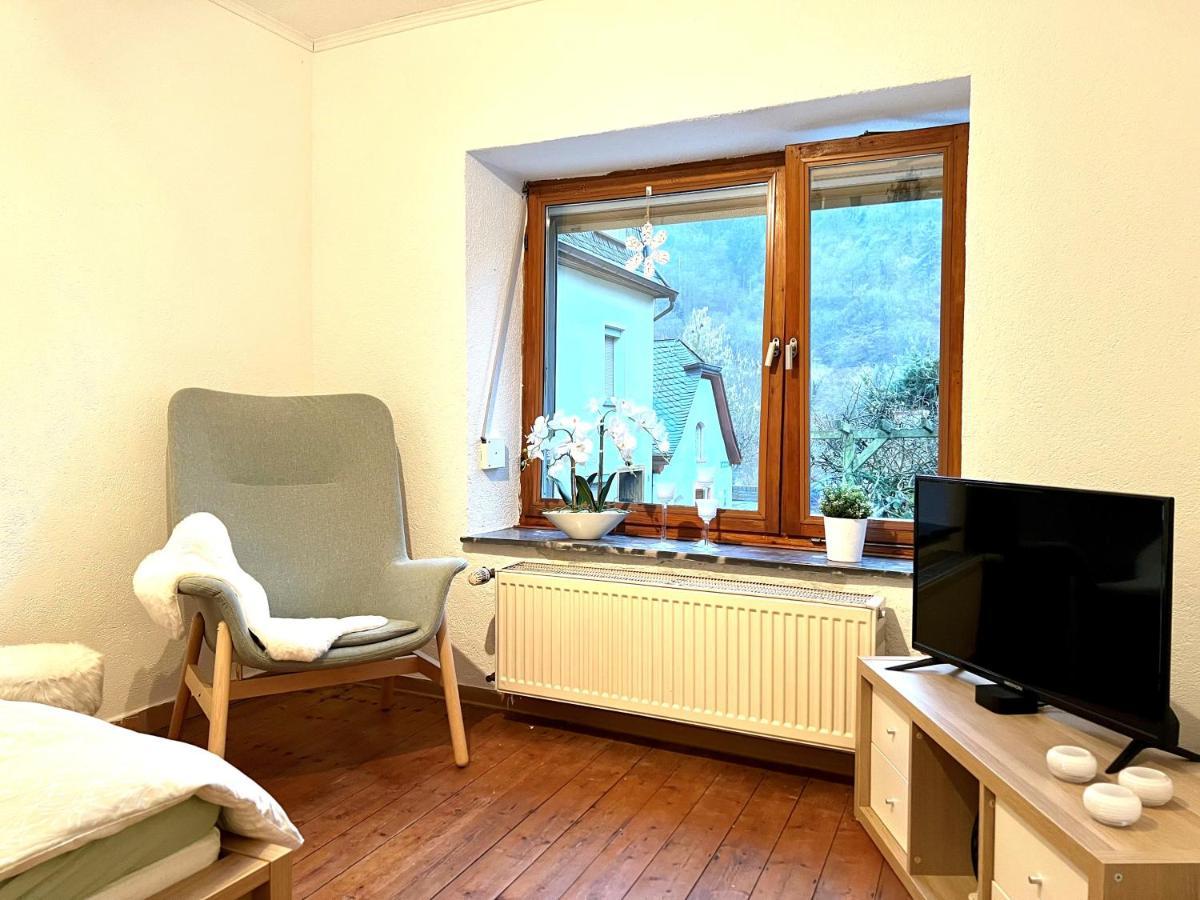 Ferienhaus Moselblick Am Kapellchen Ediger-Eller Luaran gambar